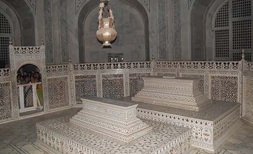 IEFF Agra Tour:Tajmahal tombs